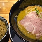 麺屋 貝夢 - 料理写真: