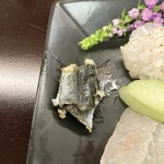 御料理　山上 - ハモ皮の炙り