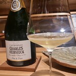 ぬま田 - お酒❶シャルル・エドシック・ブラン・ド・ブランNV(シャンパーニュ、フランス)
      葡萄品種:シャルドネ100%