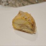 ぬま田 - ⑯和栗(熊本県山鹿産)
      日本2位の産地である熊本の栗、旬のものですが寝かせるほど甘みが増します
      揚げるとホクホクになるみたい、優しくも油のコクも加わり良い感じです