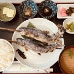 鈴森の湯 - 岩魚塩焼き定食（秋）