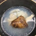 御料理　山上 - マッタケ、蛤、ハモのお吸い物