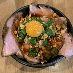 らーめん柊 - 料理写真:ローストポーク丼 550円！ライス大盛無料！