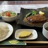 アリスの小さな森 - 和風ハンバーグセット。彩りの美しい盛り付けが食欲をそそります。