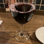 ペパロニ - レモンサワーの次にガブ呑みワイン（赤）を注文。いつもの倍くらい飲めて嬉しい❤️