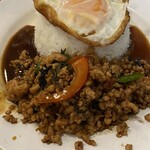 東桜パクチー - ガパオライスも満足の量と味。