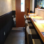 酒膳弥生 - カウンター席