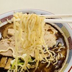 蜂屋 旭川本店 - 麺の様子