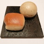 オルタシア - ランチコース 5540円 の自家製パン(1回目)