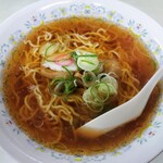 百万石 - 醤油ラーメン(460円)