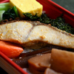 えぼし工房 - 料理写真:白身魚の西京焼き弁当@税込756円 │ 日曜11:33頃訪問 →11:36頃購入