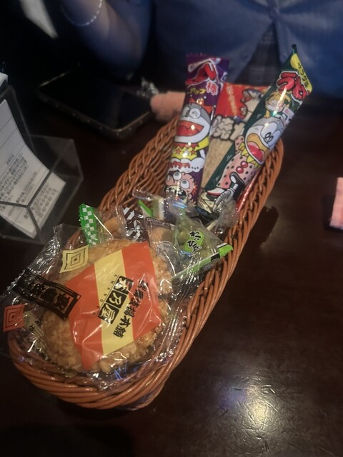 Showa Pub Shinjuku Youngman photo 3