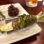 魚八 - お刺身盛合せに付いてきたワサビ