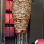 チャンピオンケバブ - ケバブの回るお肉