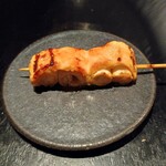 焼き鳥とワイン 萬鳥 - 