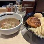 アンダーグラウンド ラーメン 頑者 コクーンシティ店 - 