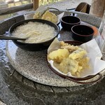 昇仙峡 渓流 流しそうめん・ほうとう 円右衛門 - 
