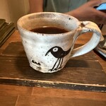 カフェ ケシパール - 奥さんのカップに描かれている八咫烏が可愛い♪