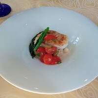 サンミケーレ - 鮮魚（鯛）のオーブン焼き　兵庫県産もち麦のインサラータとケッカーソース