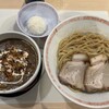 セアブラノ神 - 熱盛り背脂カレーまぜつけ麺（大３００ｇ、チャーシューは煮豚）