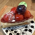 パティスリーヨシノリアサミ - 苺のタルト