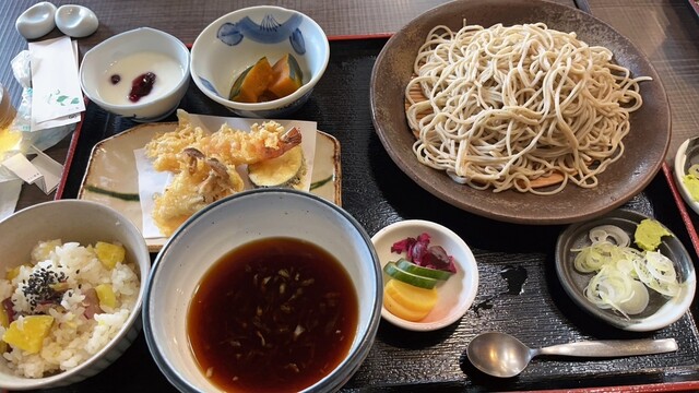 Soba Dokoro Tanakaya