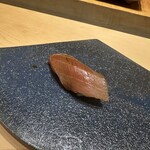 鮨 いわ貴 - マグロ漬け