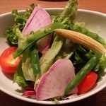 Sakura - 朝採れ三浦野菜のサラダ(200円)