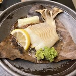 法師 - 鰈朴葉焼き(自家製朴葉味噌)