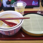 なか卯 - 旨辛牛肉つけそば 特 ＆ 親子丼 大 ＆ 白玉抹茶ラテ