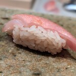 神田錦町 鮨たか晴 - シャリ