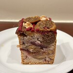 Haruka Murooka - 無花果とプルーンのパウンドケーキ
      横浜は伊勢佐木長者町の〝CIVIDALE〟さんで実食！