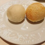 ラ・グランターブル ドゥ キタムラ - 右はバケット、左はミルクロール