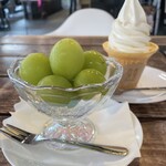 オープンカフェ まるごとやまなし館 - 