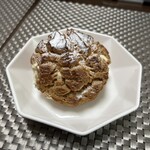 吉備サービスエリア 下り ショッピングコーナー - 料理写真:岩岩ガンロックなシュークリームの全貌(*⁰▿⁰*)