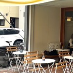 RoJean - テラスにはわんこと一緒のひとも！