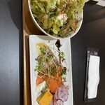 HARAPEKO KITCHEN - サラダと前菜