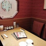四川飯店 - 半個室的席へご案内