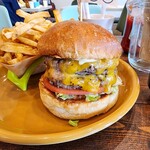 オーマイゴッドバーガー - ツーバイツー(2×2)とポテト&ドリンクコンボ