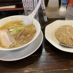 ラーチャン家 - ラーチャン