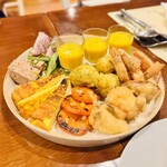 LEONE9 - 前菜盛り合わせ