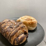 カンテボーレ - 料理写真:ダノワーズショコラ＆生キャラメルりんごロール