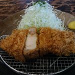 平田牧場 とん七 - 金華豚厚切りロースかつ