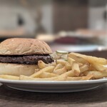 APPLE BURGER - ハンバーガー　1,495円