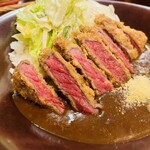 珊瑚礁 本店 - ビーフカツカレー