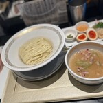 鯛白湯らーめん ○de▽ - 