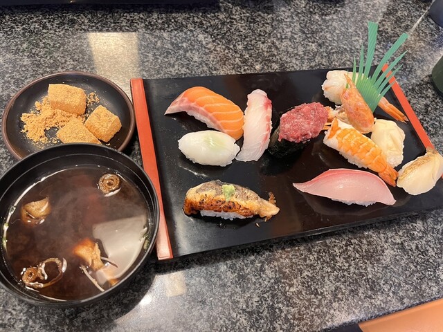 廻鮮鮨 喜十郎 （キジロウ） - 樽井/寿司 | 食べログ