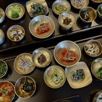 HOSEKI - メインの彩りHOSEKIからは下記２点を。
                                ・炙りユッケビビンパ
                                ・スンドゥブ