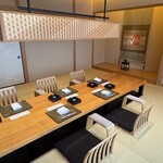 柿安 - 九華(くわな)部屋