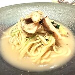 TOMONO - 【 松茸の煮込み蕎麦 】